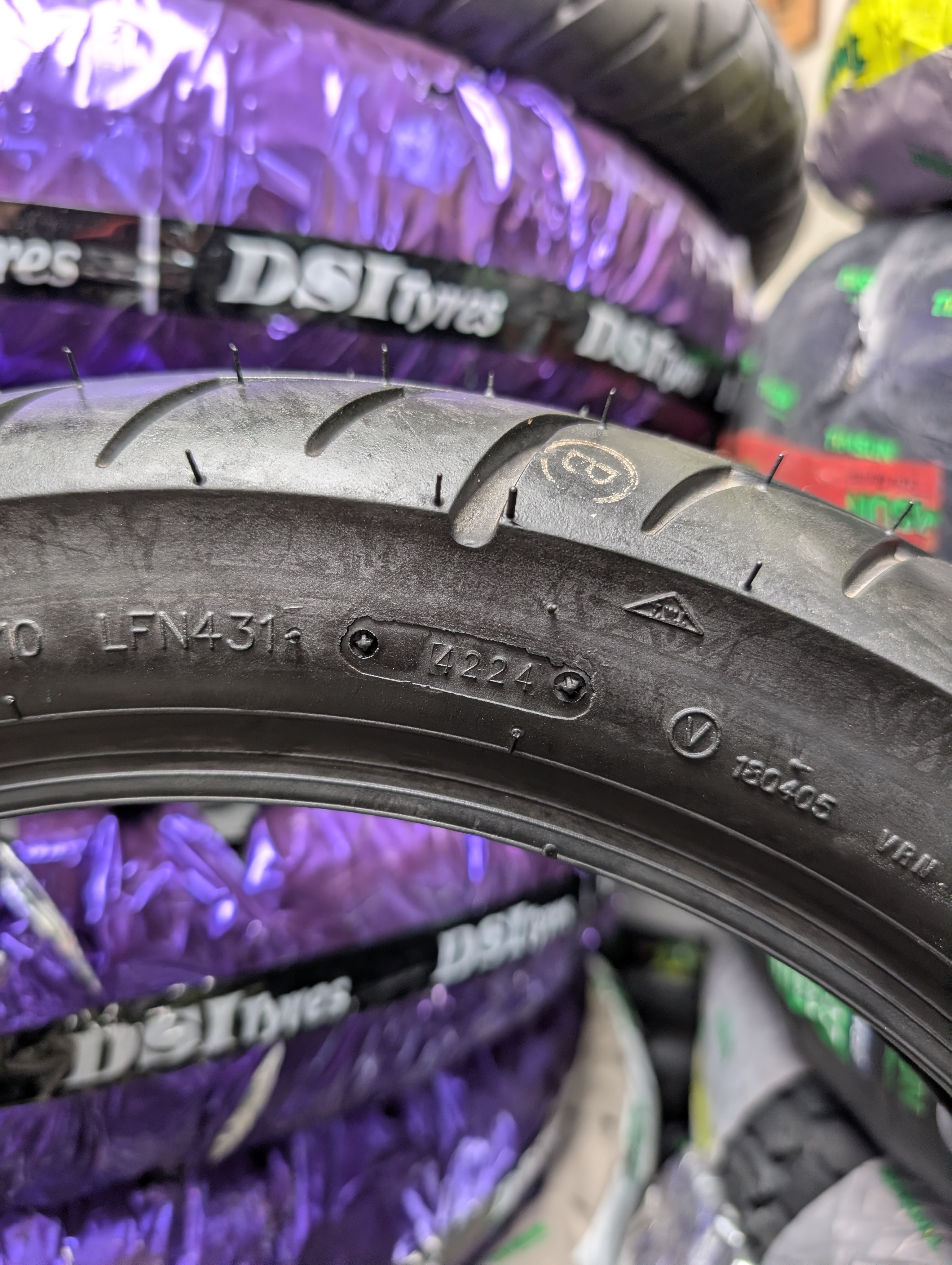 VEE RUBBER 90/90-14 5