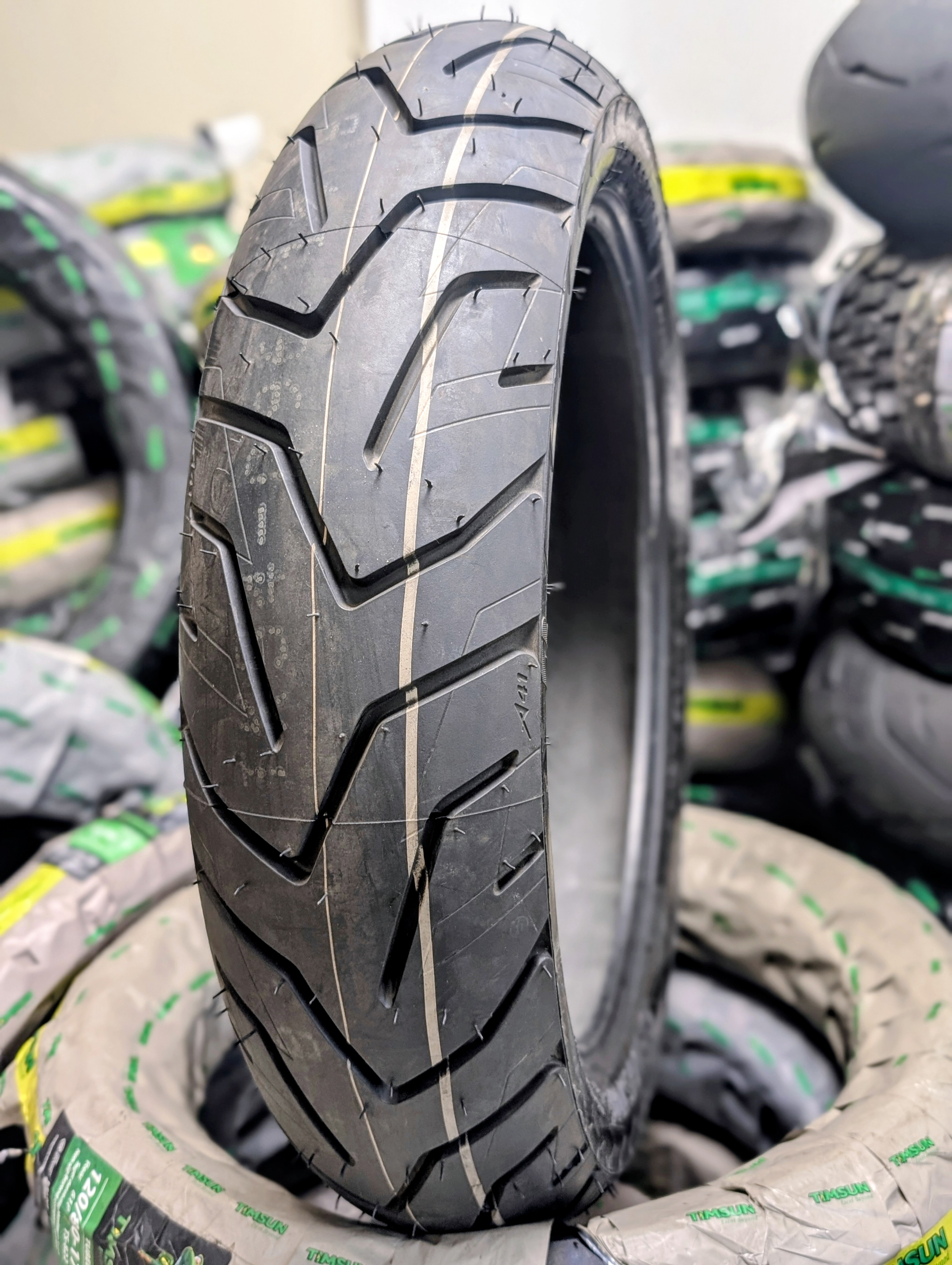 BRIDGESTONE 150/70-18 BRIDGESTONE Motorcycle LKR 23,500