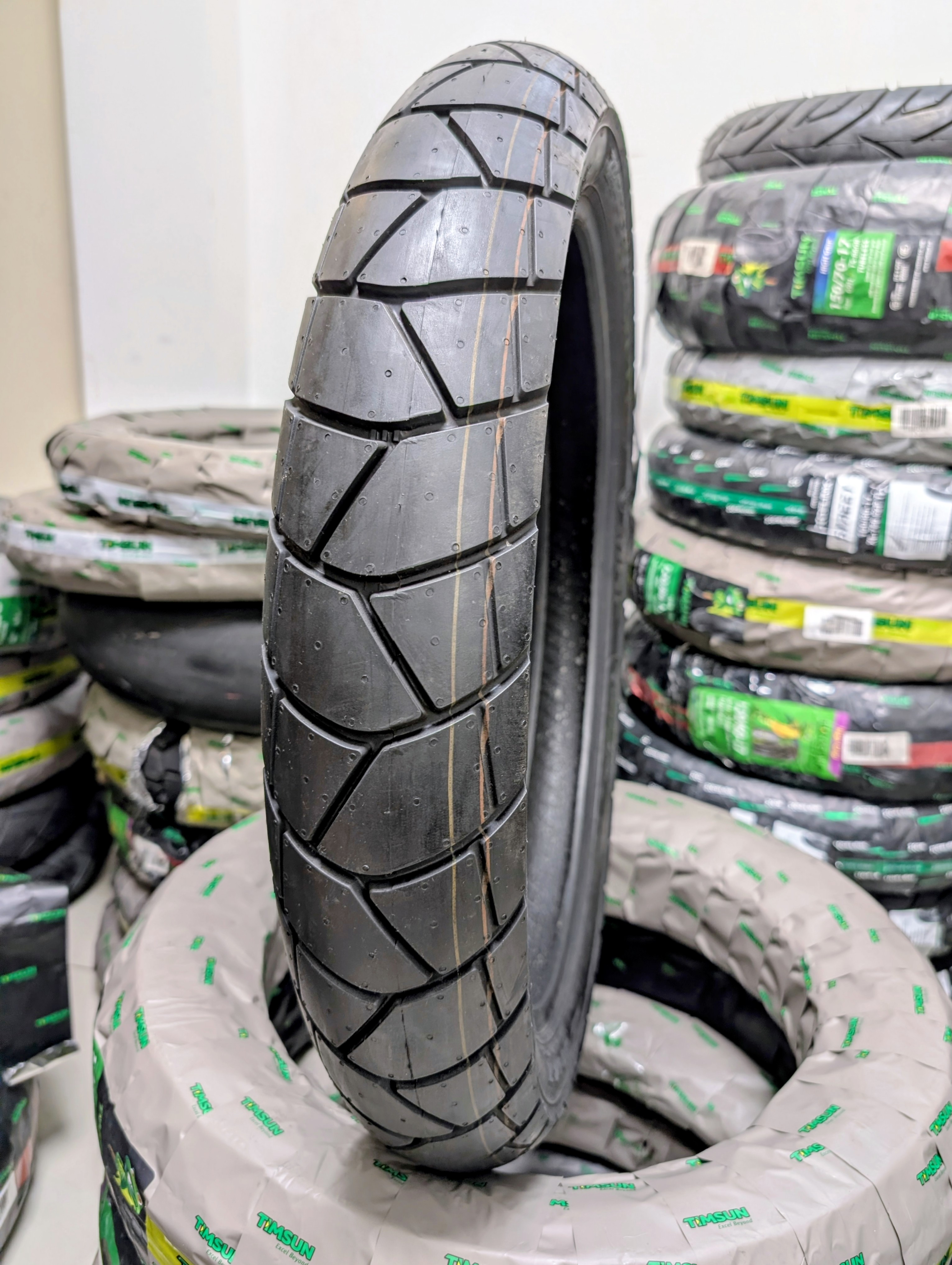 MRF 100/90-19 2