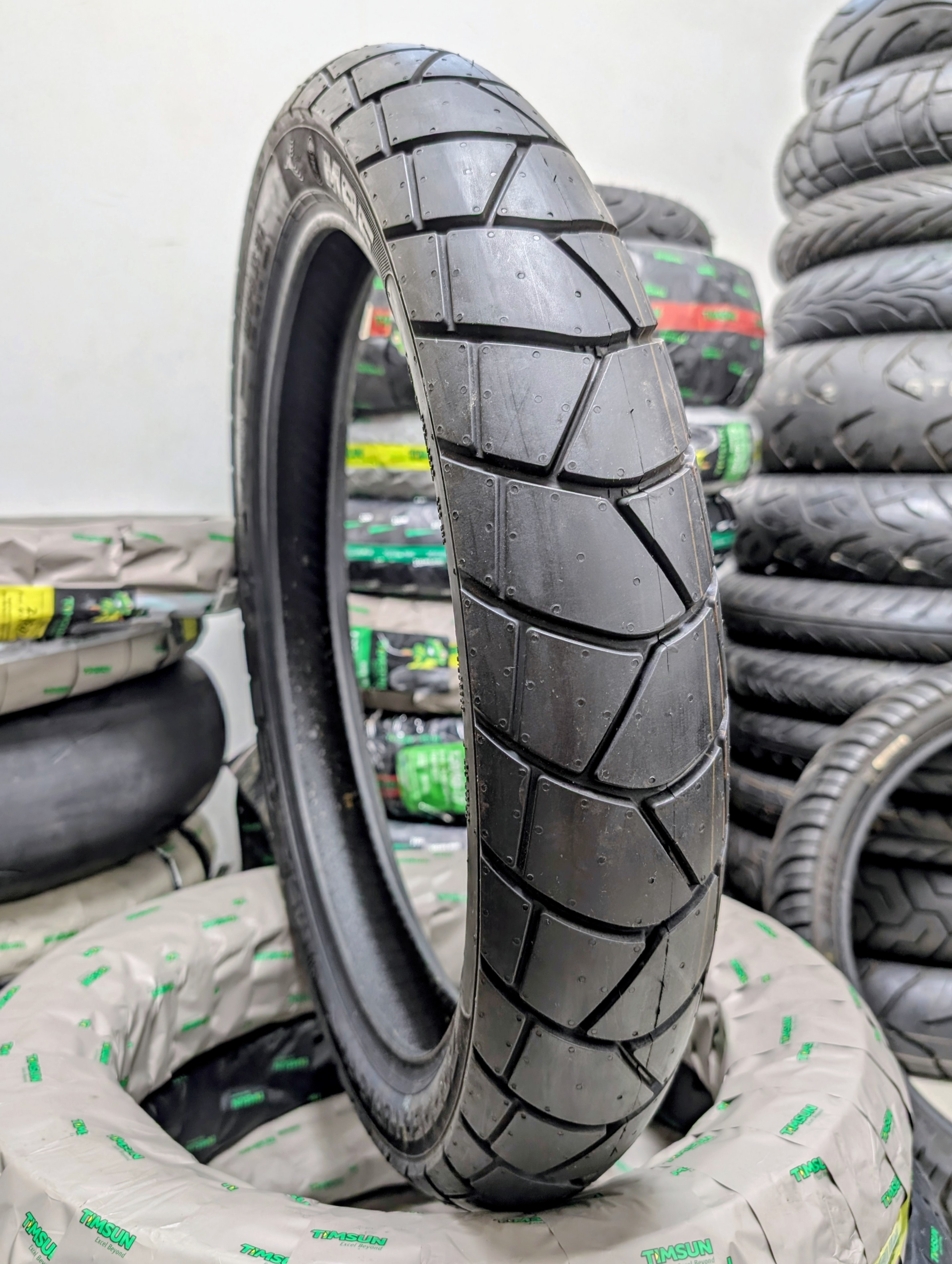 MRF 100/90-19 4
