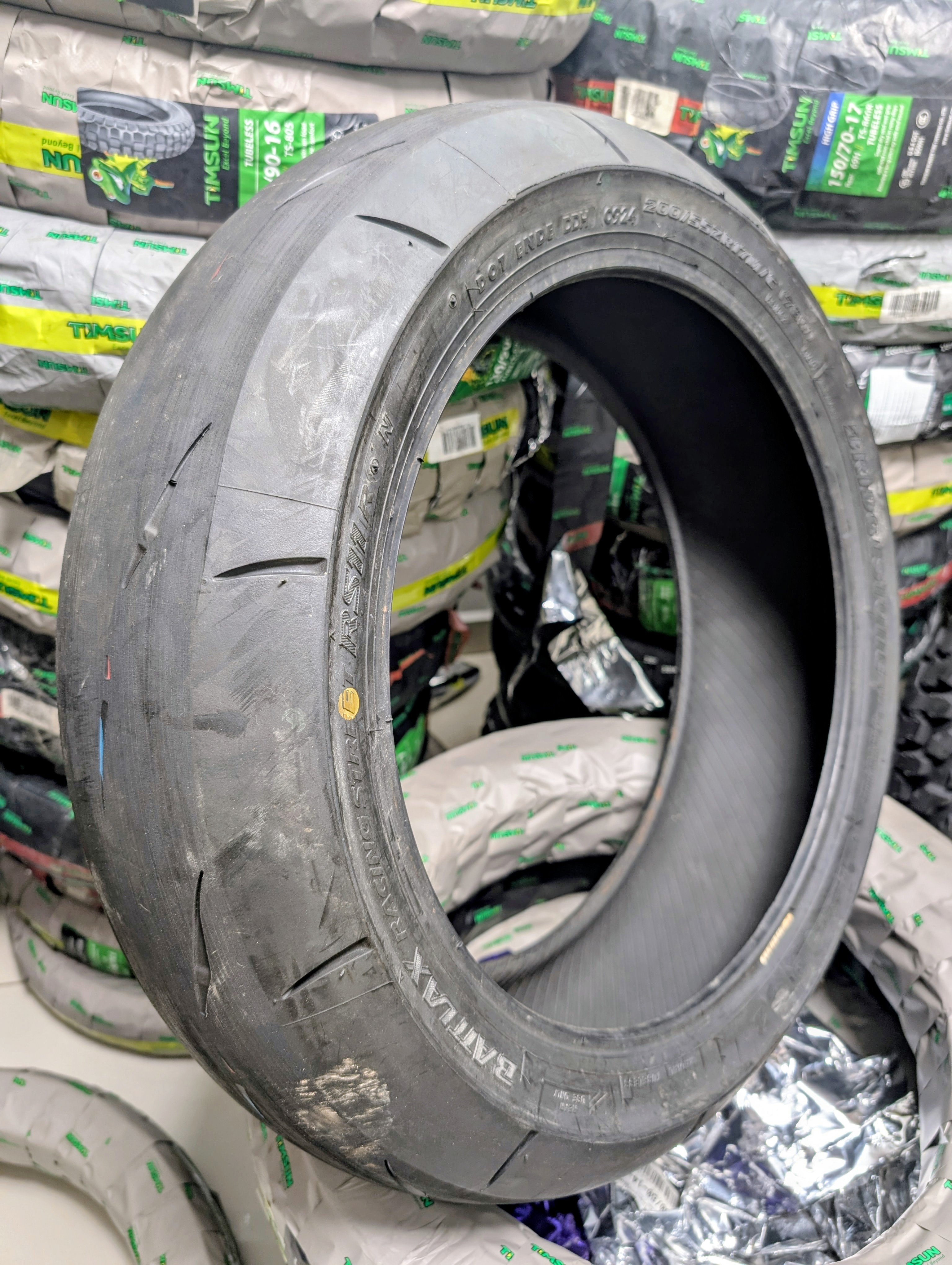 BRIDGESTONE 200/55-17 5