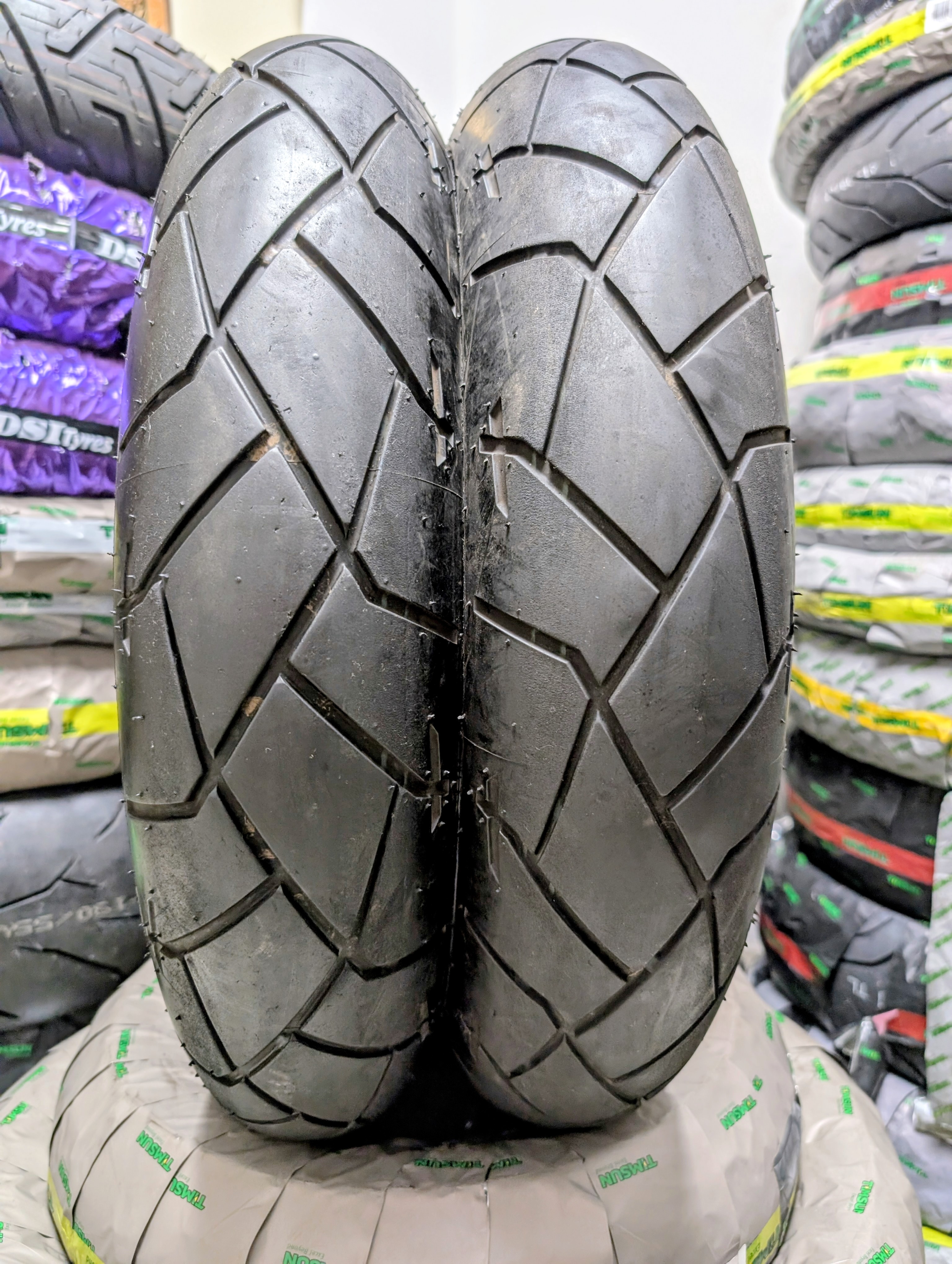 DUNLOP 120/70-17 2