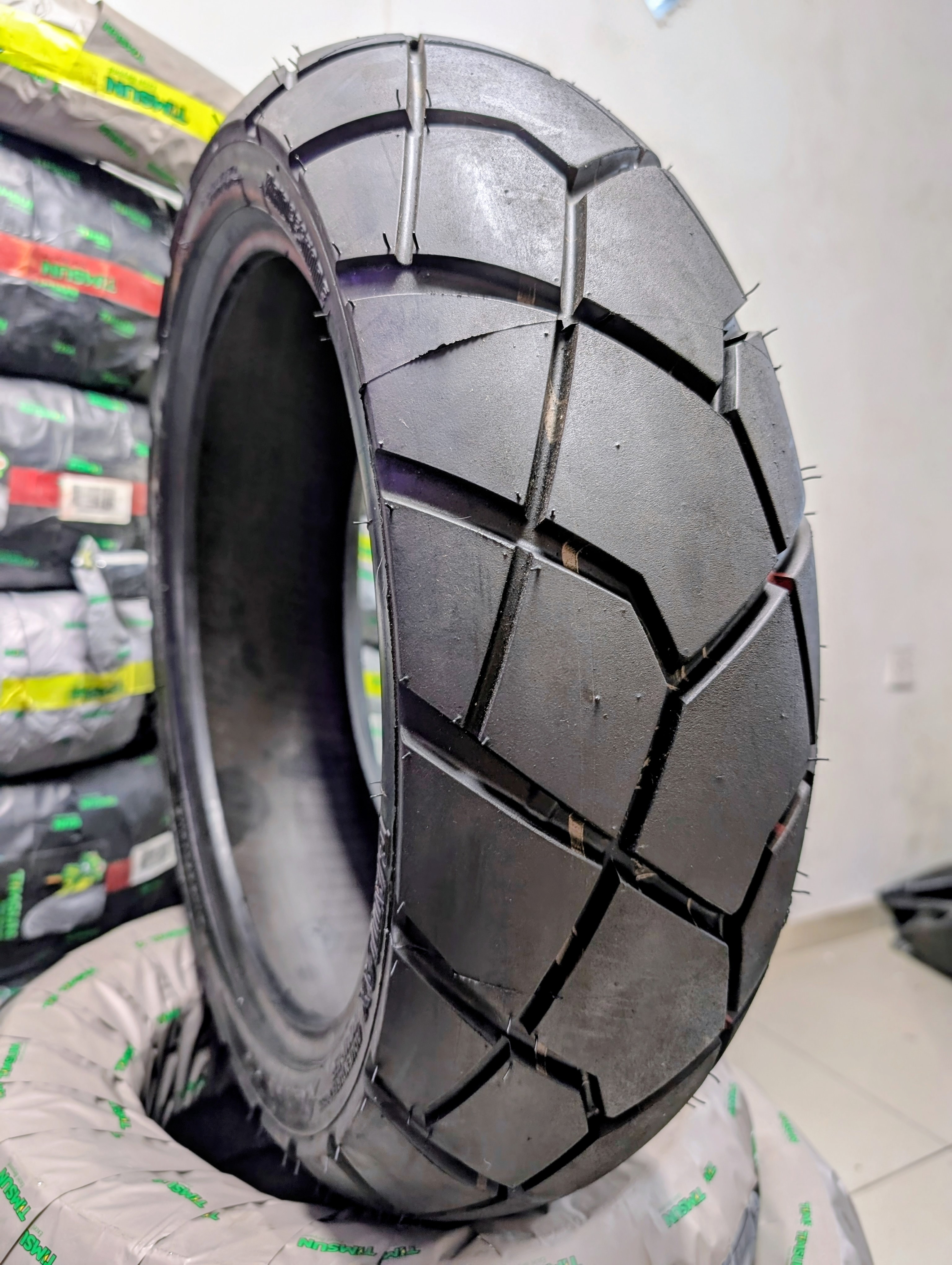 BRIDGESTONE 160/60-15 BRIDGESTONE Motorcycle LKR 26,000