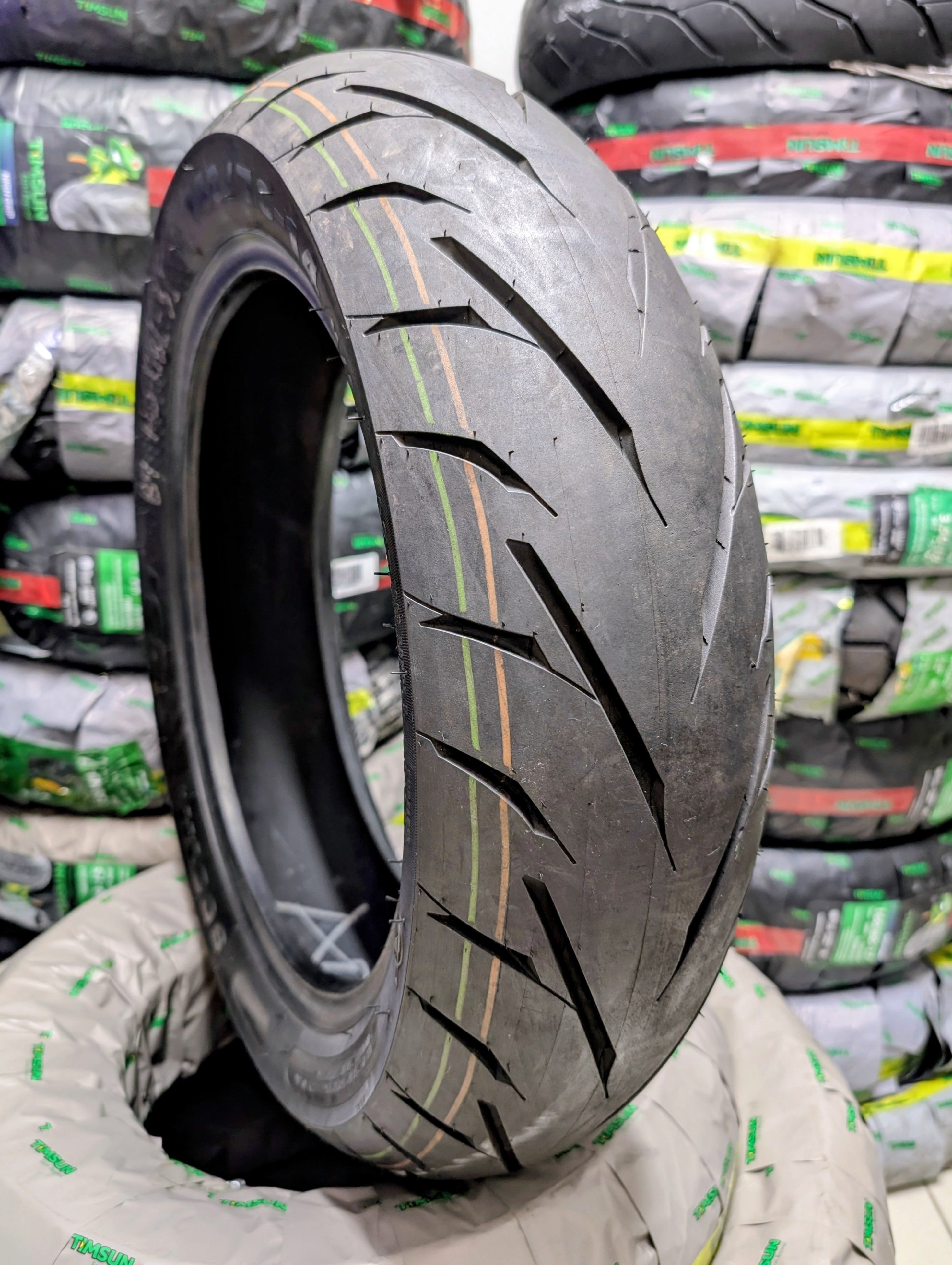 CST 140/70-14 CST Motorcycle LKR 18,400