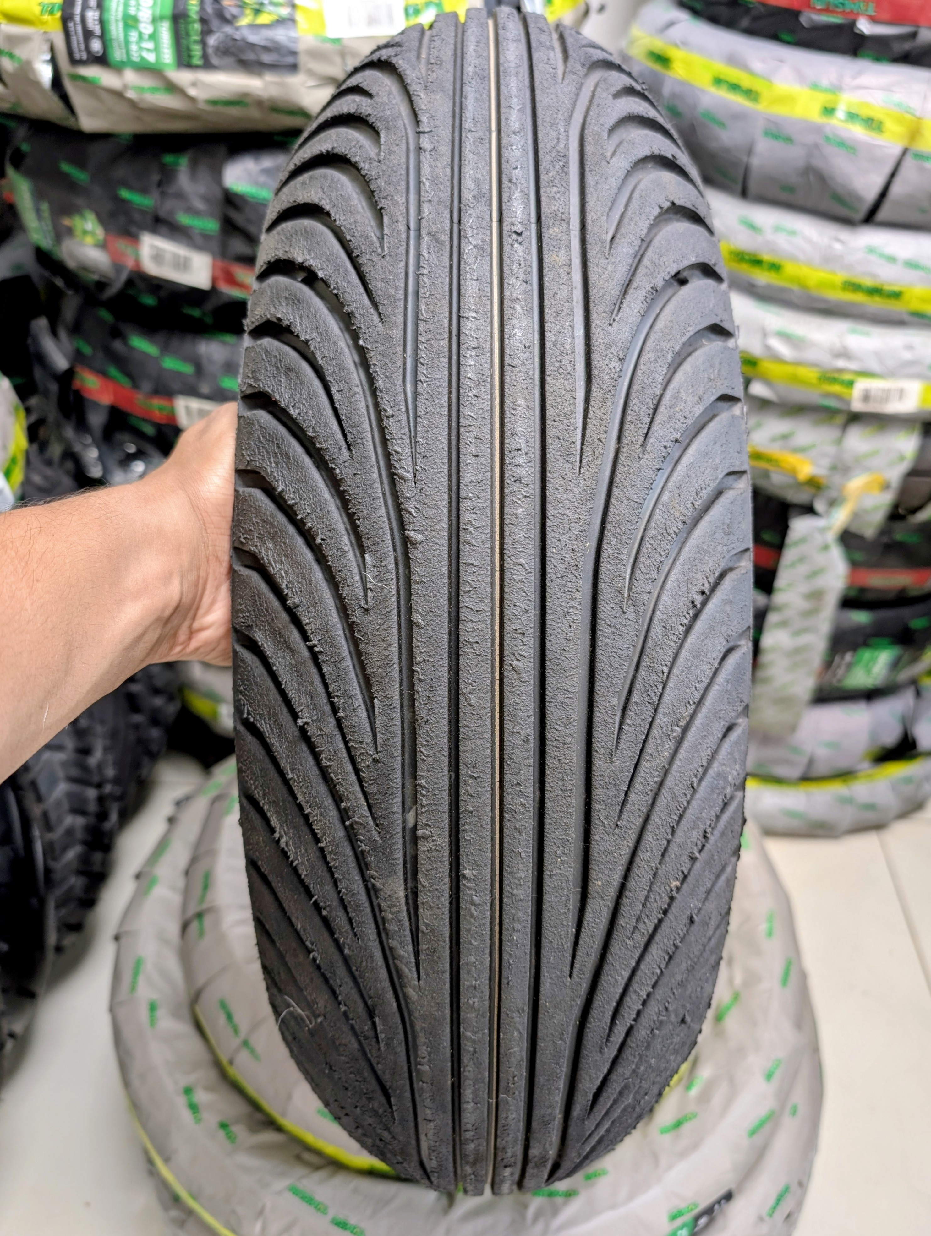BRIDGESTONE 190/50-17 2