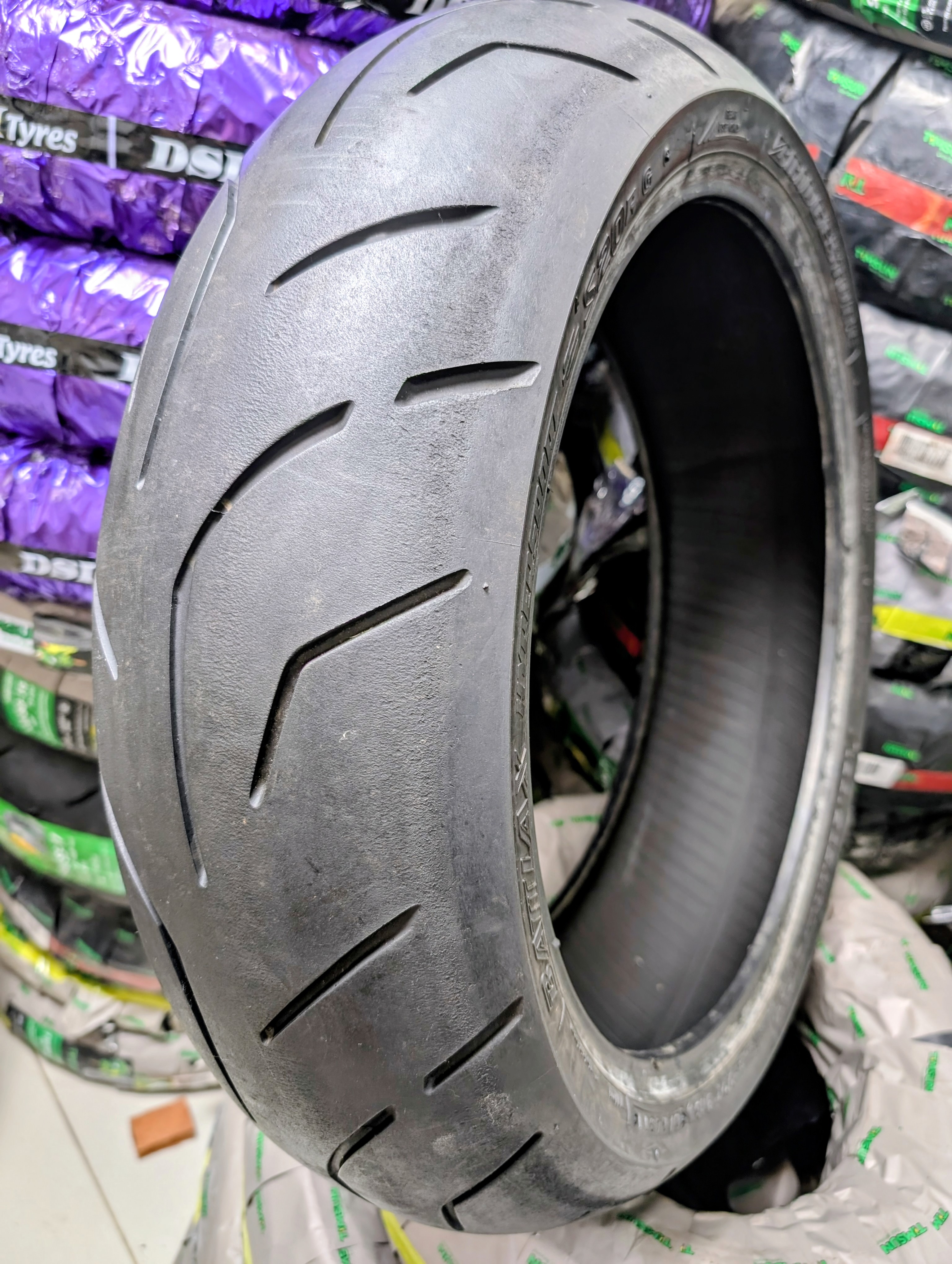 BRIDGESTONE 190/55-17 2